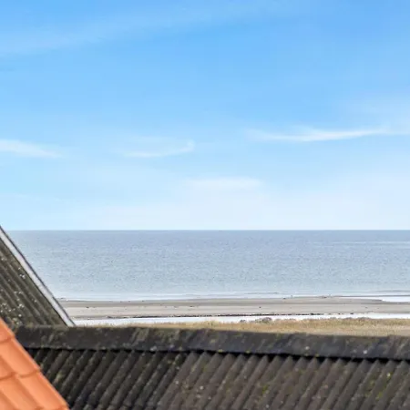 Cozy In With House Sea View