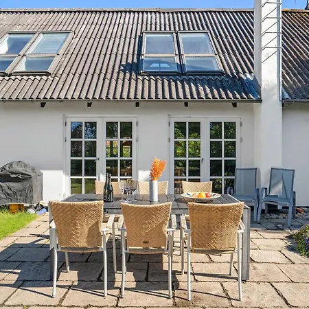 Сasa de vacaciones Cozy In With House Sea View